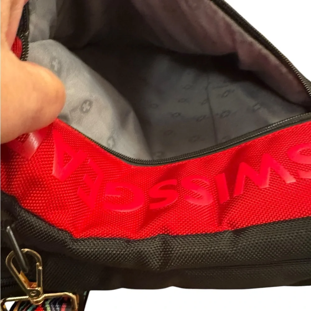 SwissGear Black and Red Laptop Bag‎
